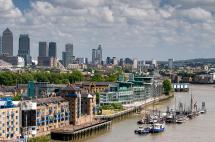 Pohled na Londýn z Tower bridge